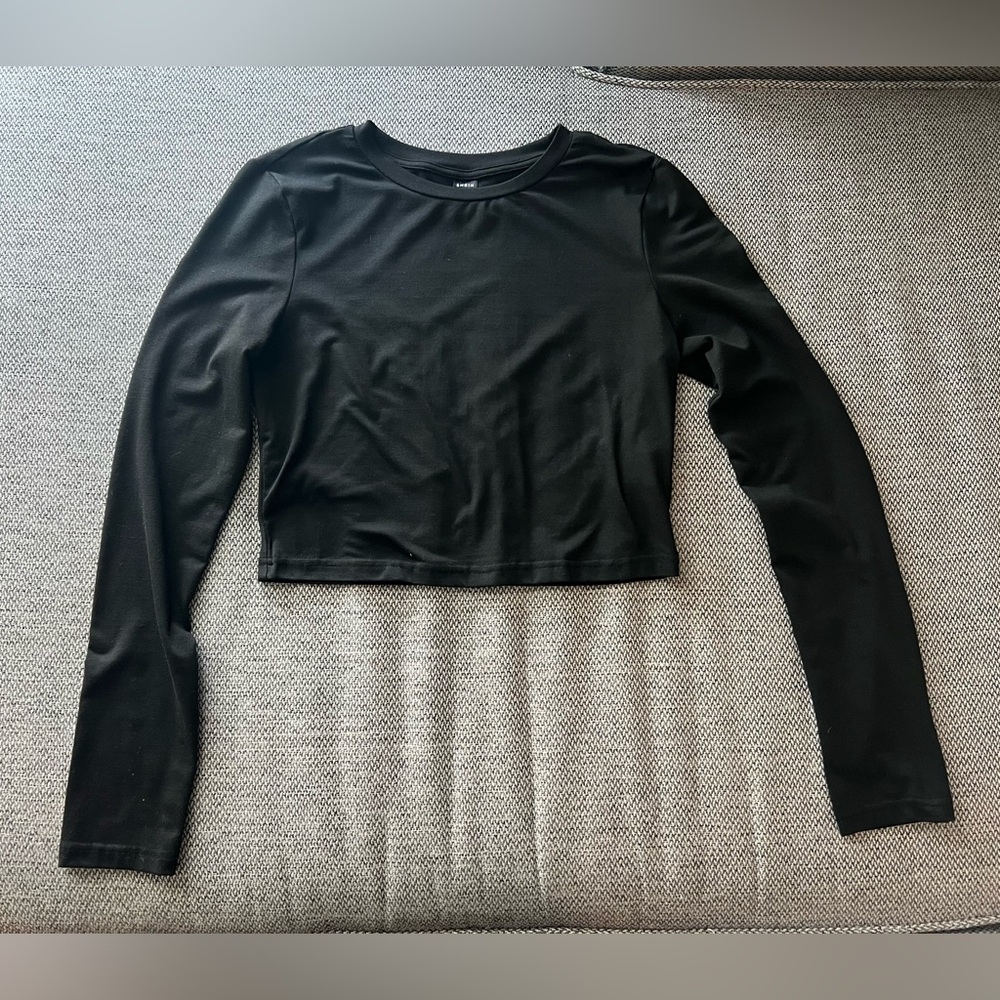 Long Sleeve Black Crop Top